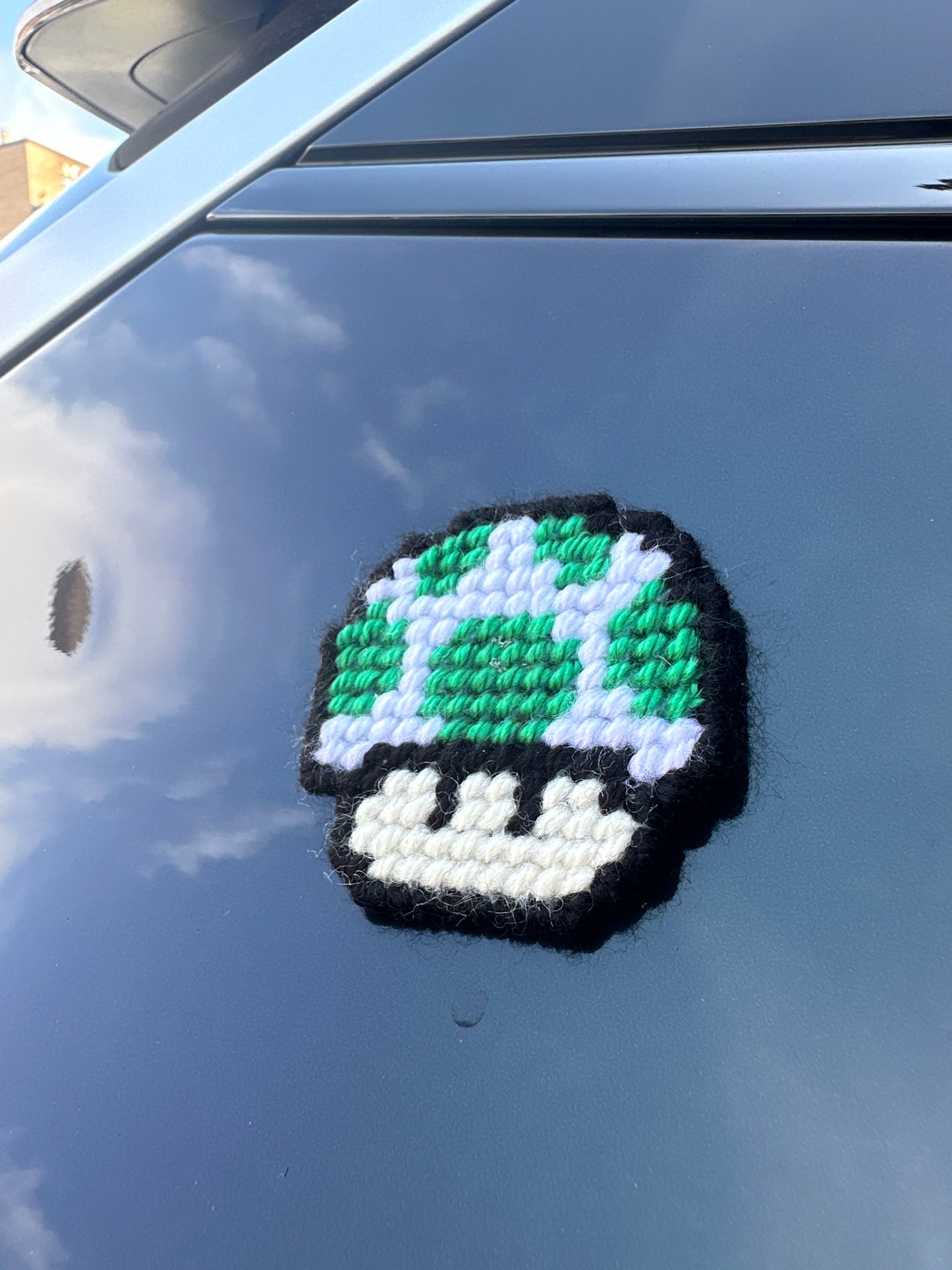 shroom magnet (small)