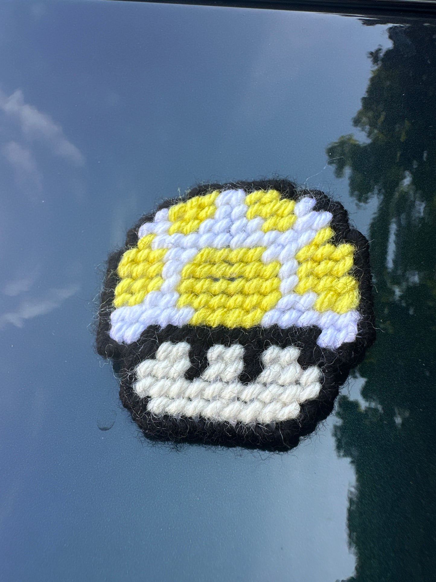 shroom magnet (small)