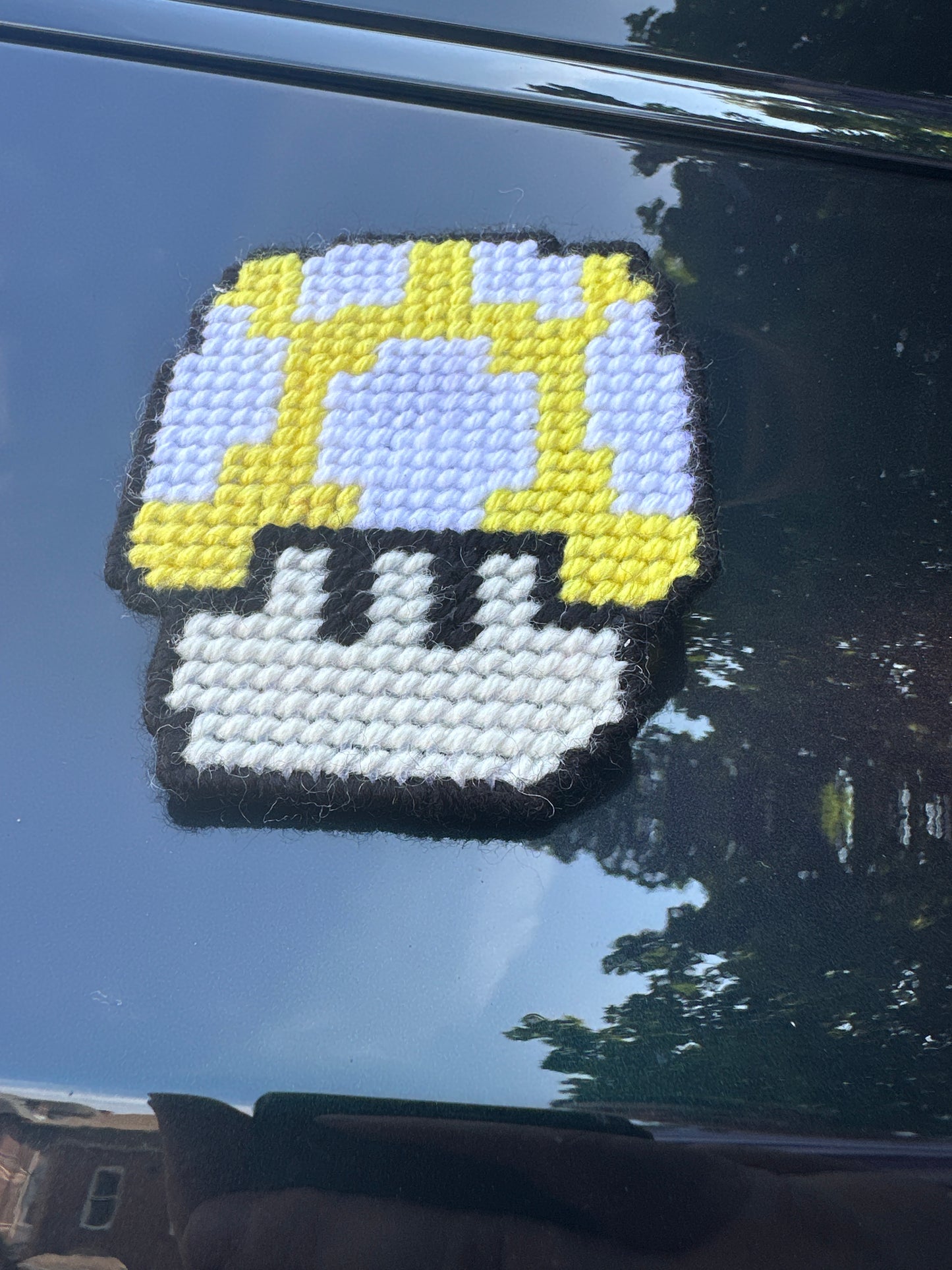 shroom magnet (large)
