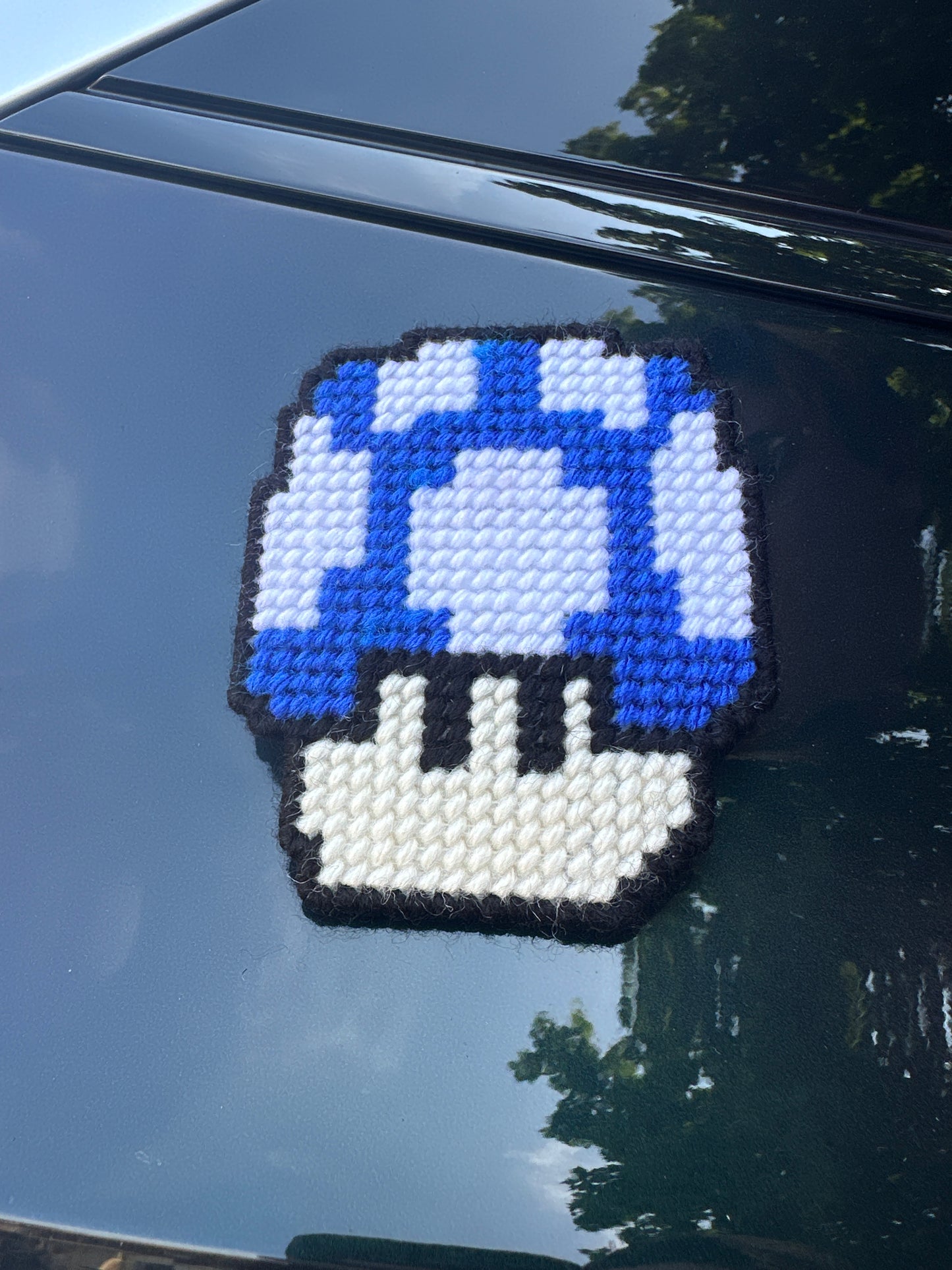 shroom magnet (large)