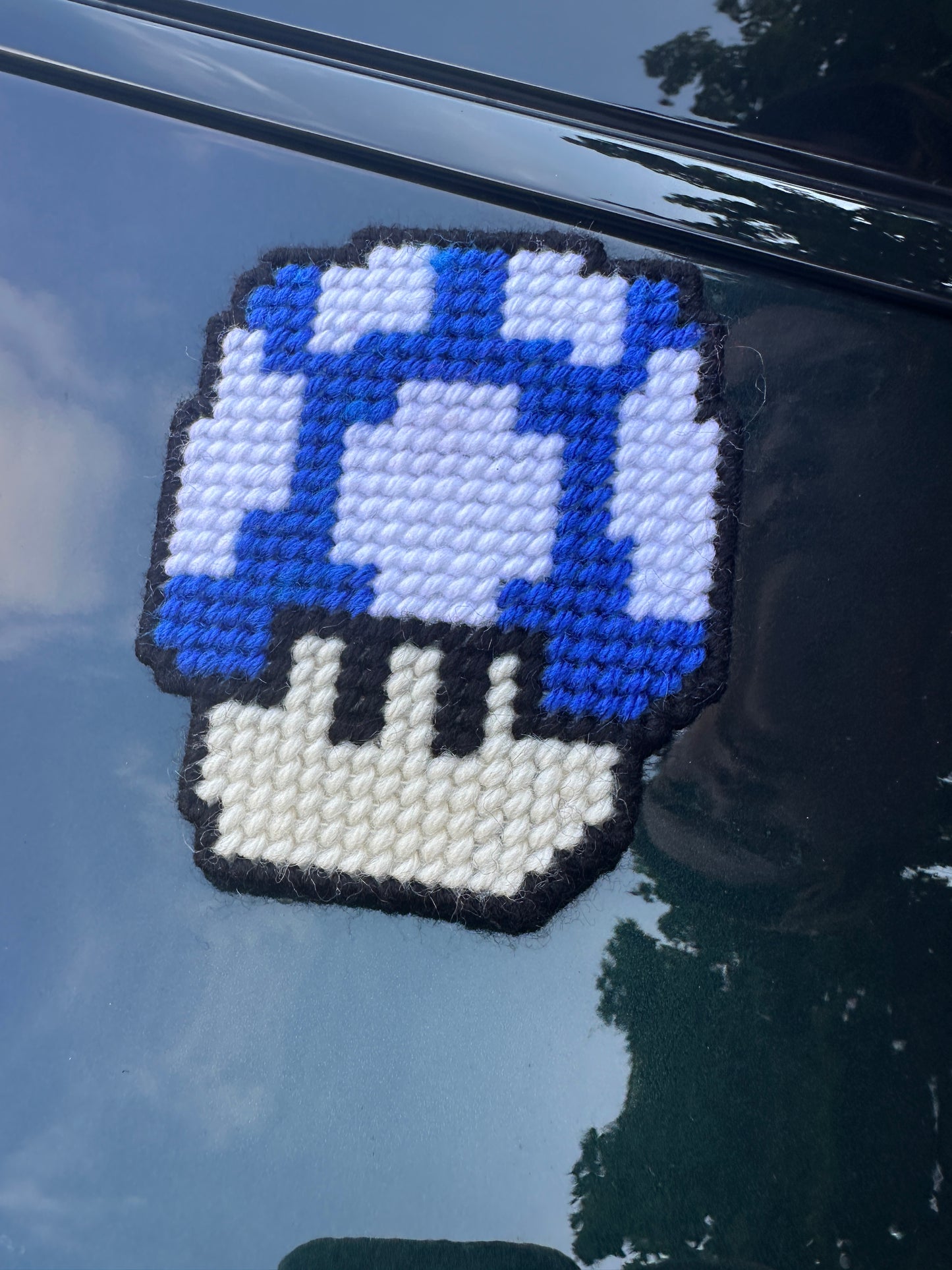 shroom magnet (large)